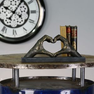 A Heart of Hands – Poly – Bronskleurig